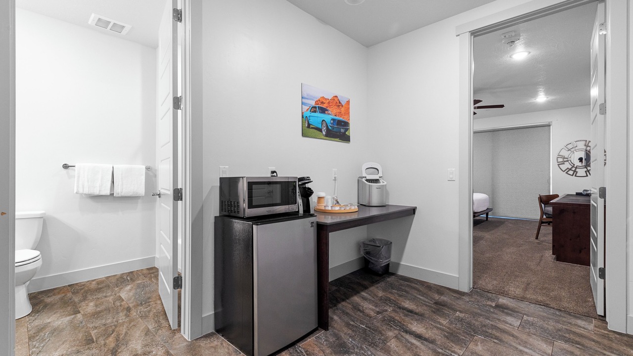 Photo of Kitchen in Hurricane