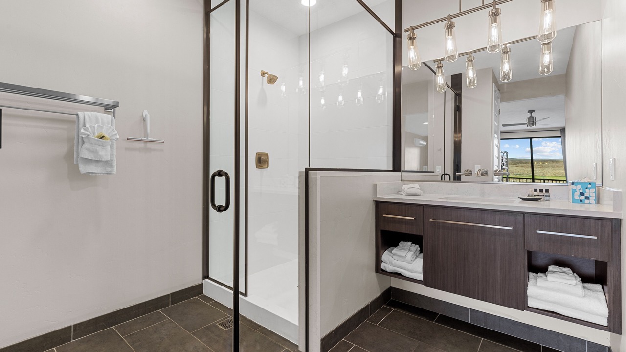 Photo of Bathroom in Hurricane