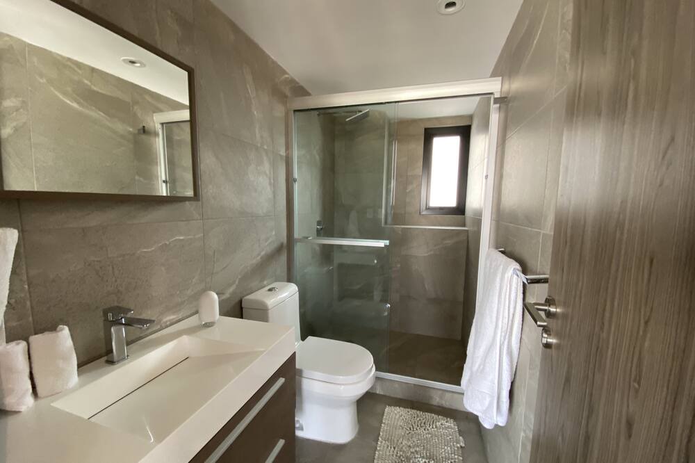 Photo of Bathroom in Bosques de las Lomas