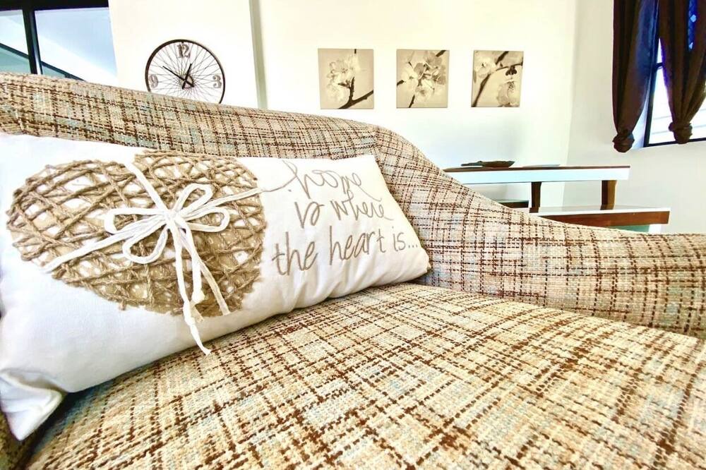Photo of Bedroom in Garfield