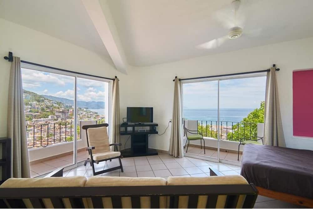 Photo of Livingroom in El Caloso