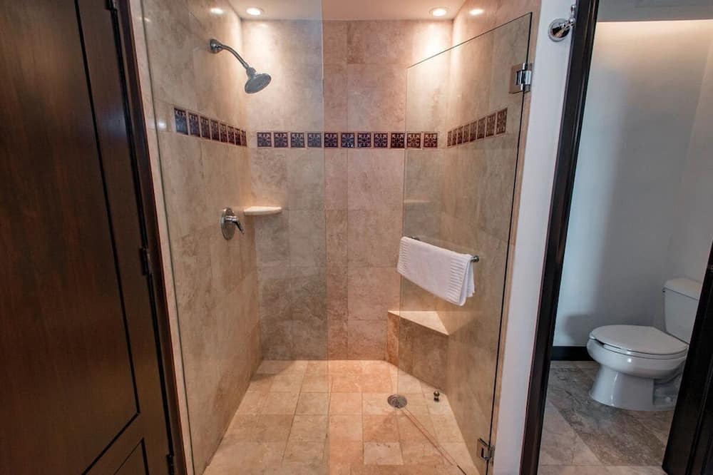 Photo of Bathroom in Zona Hotelera