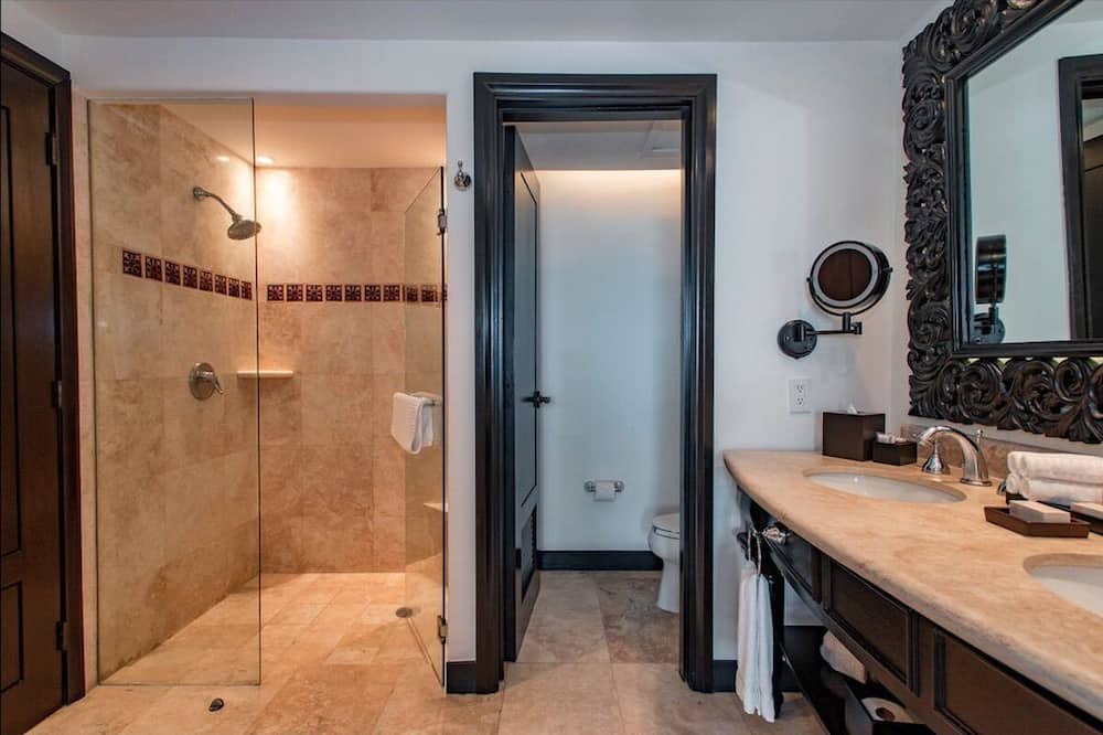 Photo of Bathroom in Zona Hotelera