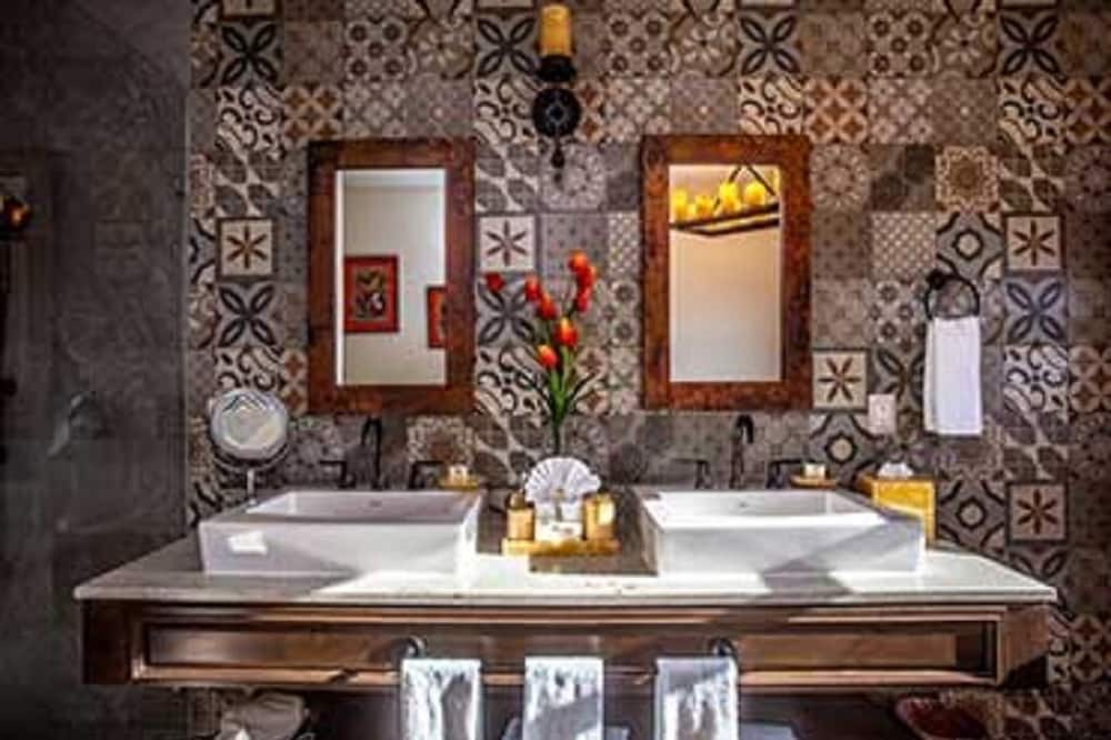 Photo of Bathroom in Los Cabos