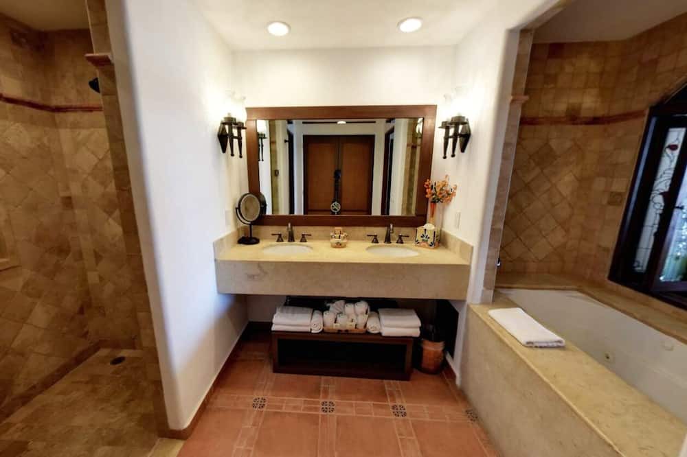 Photo of Bathroom in Los Cabos