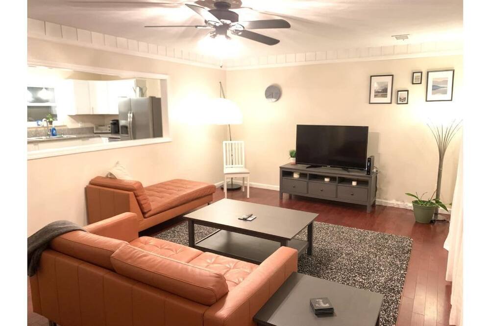Photo of Livingroom in Powell