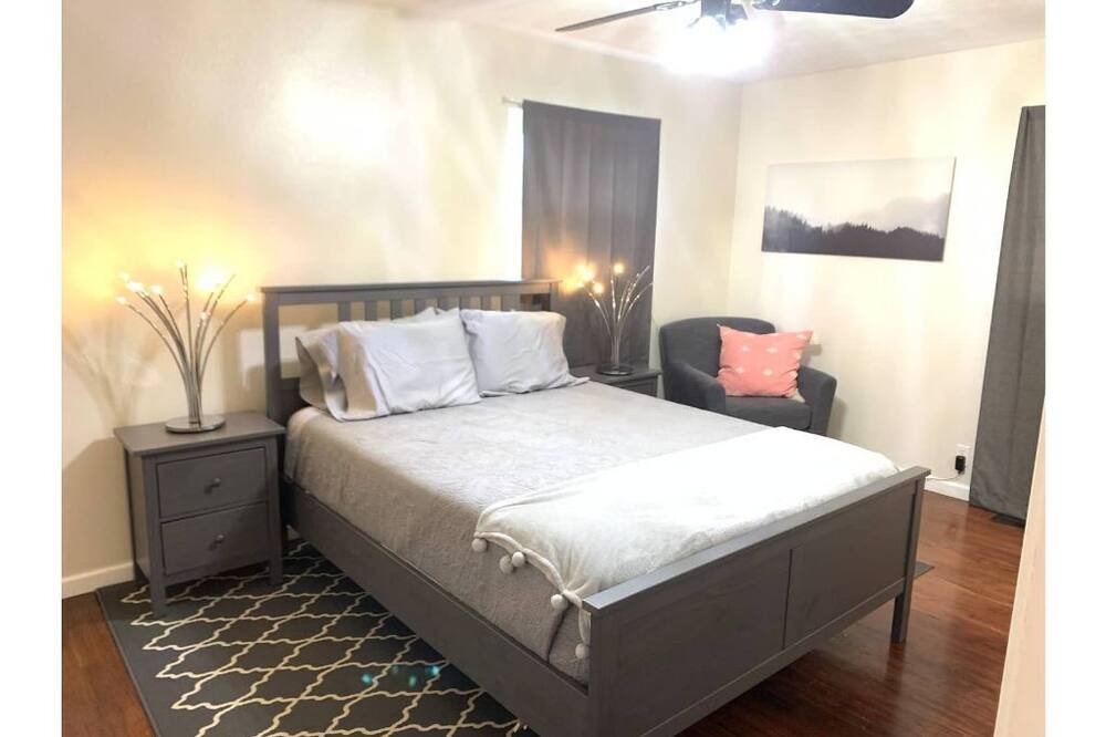 Photo of Bedroom in Powell