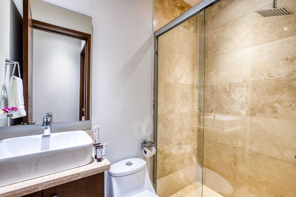 Photo of Bathroom in Colonia Cuauhtemoc