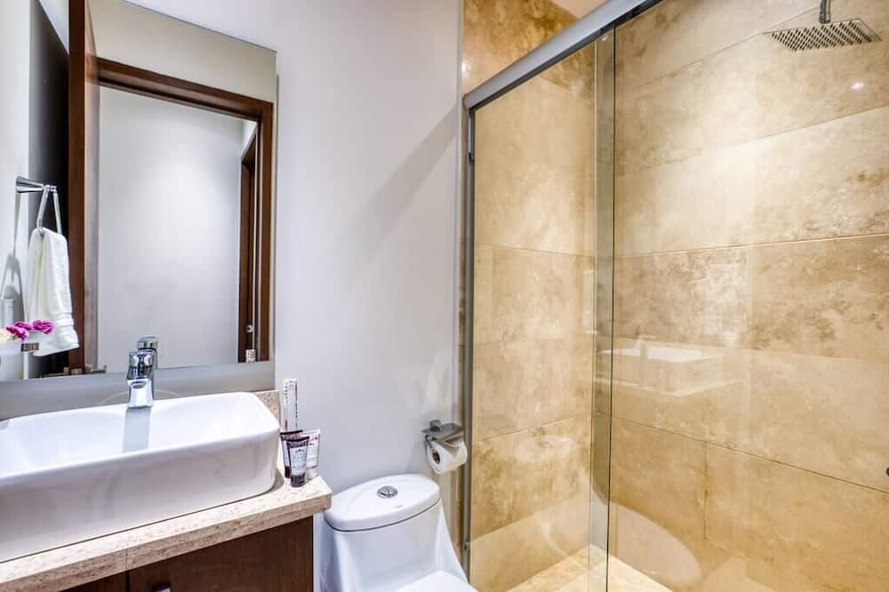 Photo of Bathroom in Colonia Cuauhtemoc