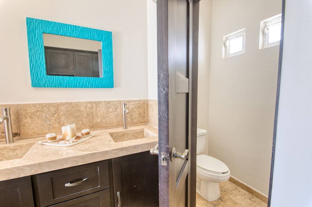Photo of Bathroom in Rancho Cerro Colorado