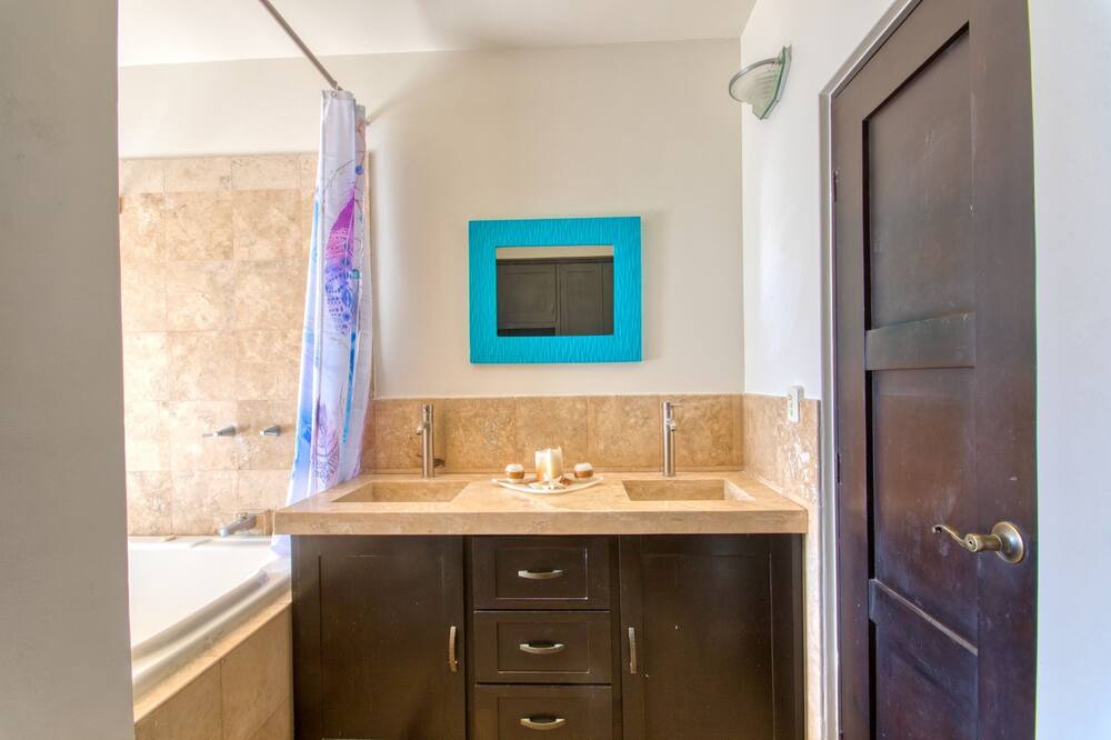 Photo of Bathroom in Rancho Cerro Colorado