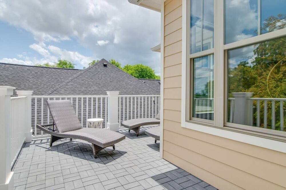 Photo of Outdoor in Shelby Hills