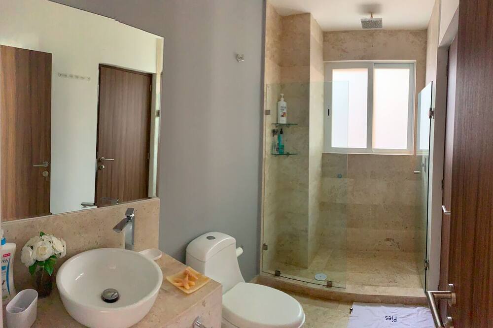 Photo of Bathroom in Puerto Marques