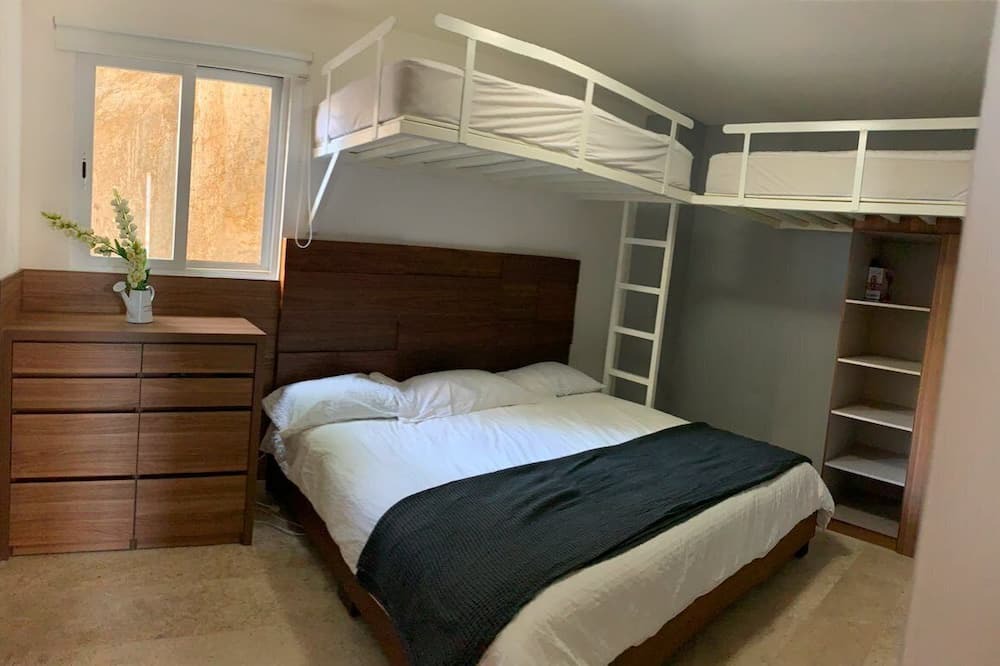 Photo of Bedroom in Puerto Marques