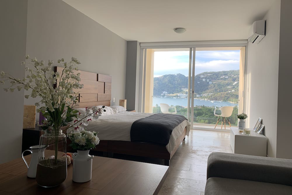 Photo of Bedroom in Puerto Marques