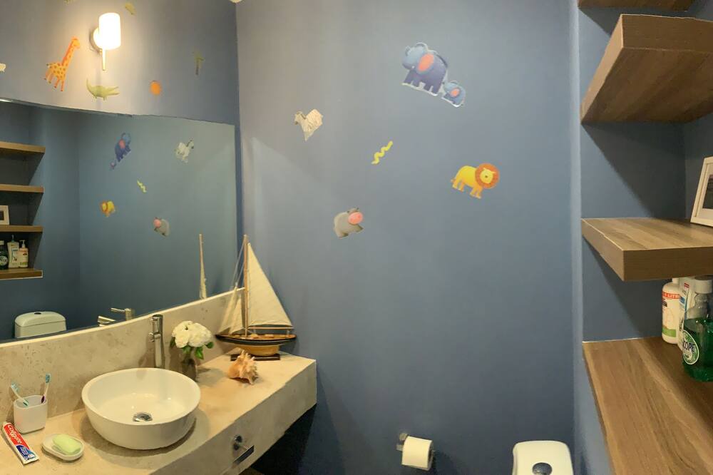 Photo of Bathroom in Puerto Marques