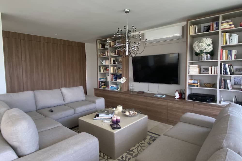Photo of Livingroom in Puerto Marques