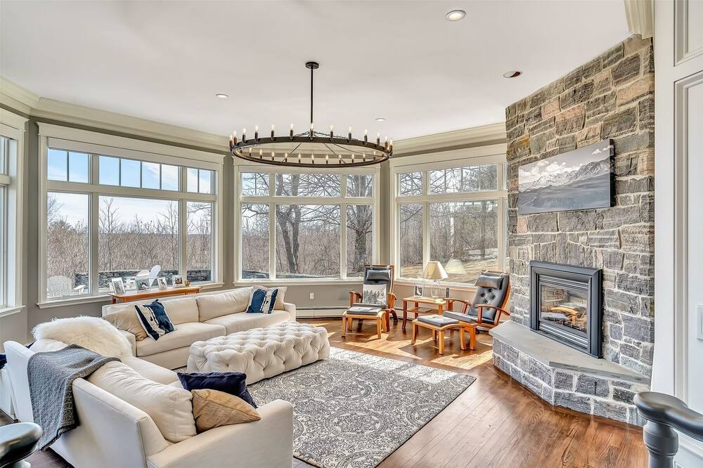 Photo of Livingroom in Yarmouth