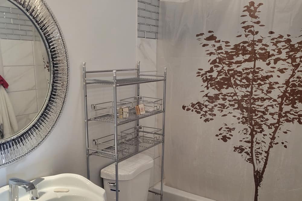Photo of Bathroom in Palmer