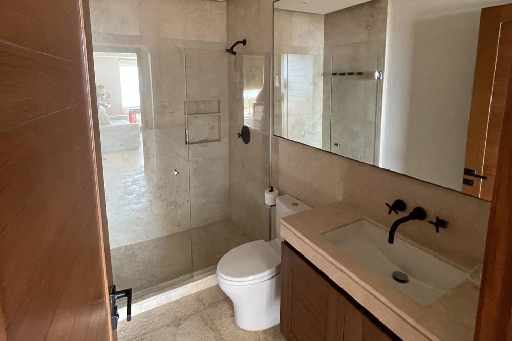 Photo of Bathroom in Diamante