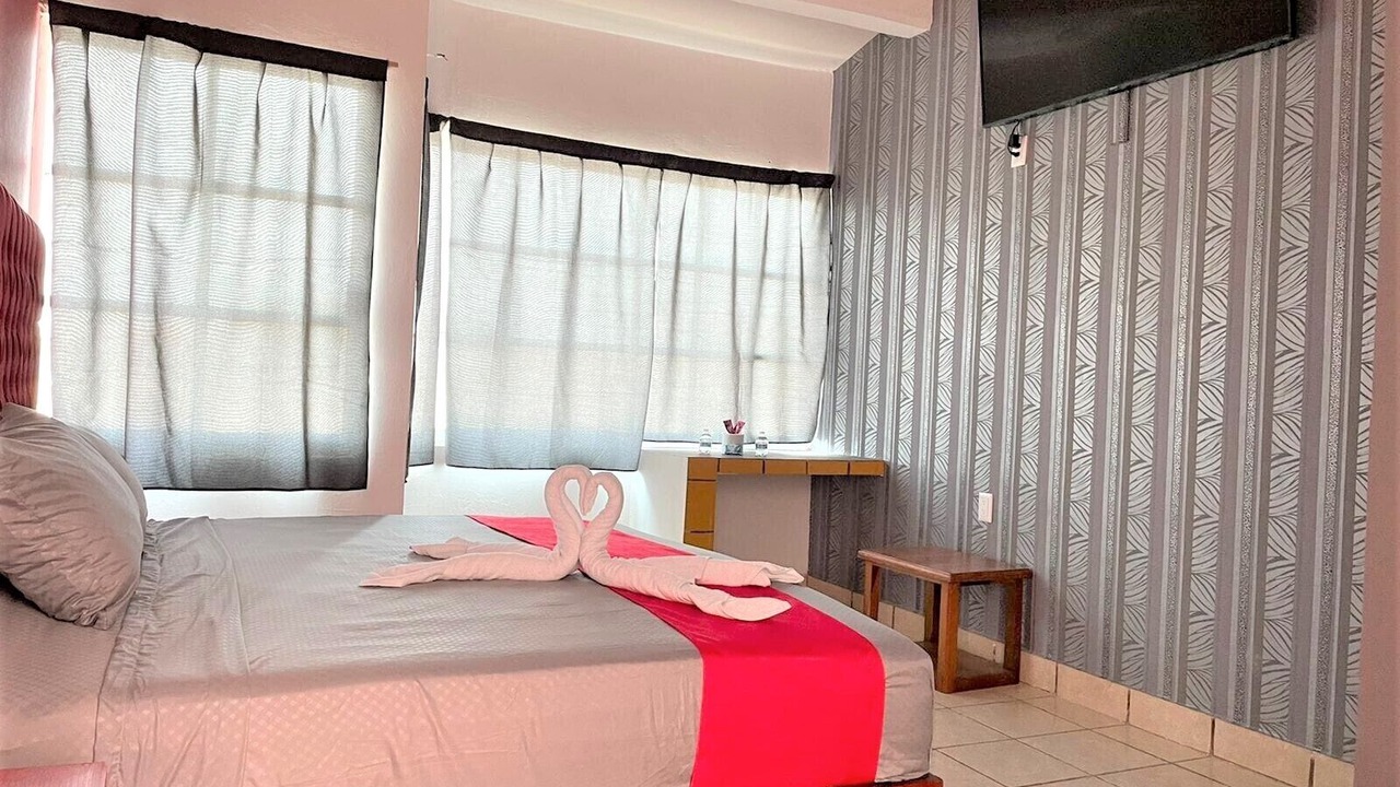 Photo of Bedroom in Anton Lizardo