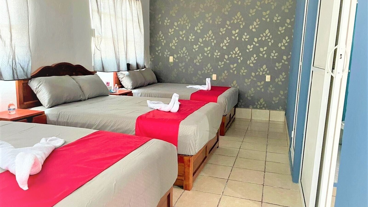 Photo of Bedroom in Anton Lizardo