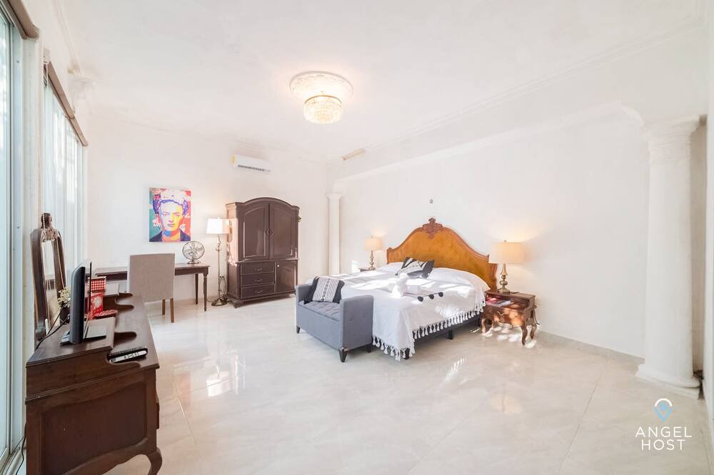 Photo of Bedroom in Zona Paseo Montejo