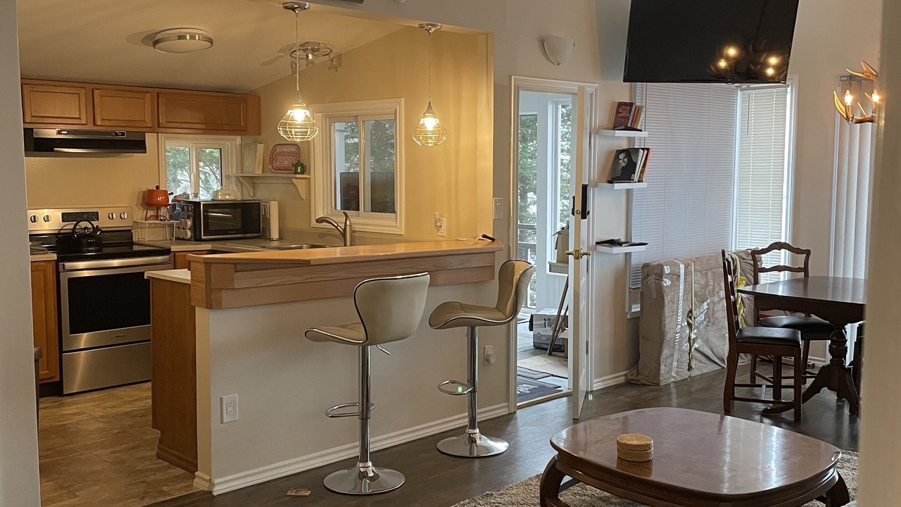 Photo of Kitchen in Algonquin Highlands