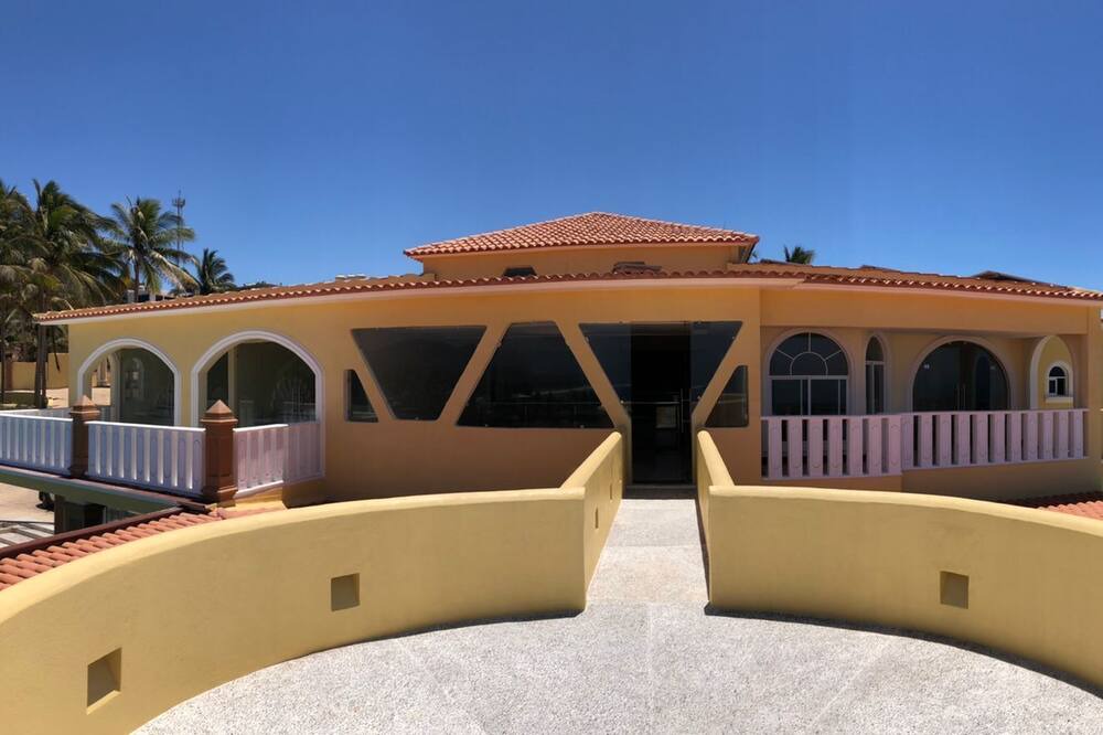 Photo of Others in Caleta de Campos