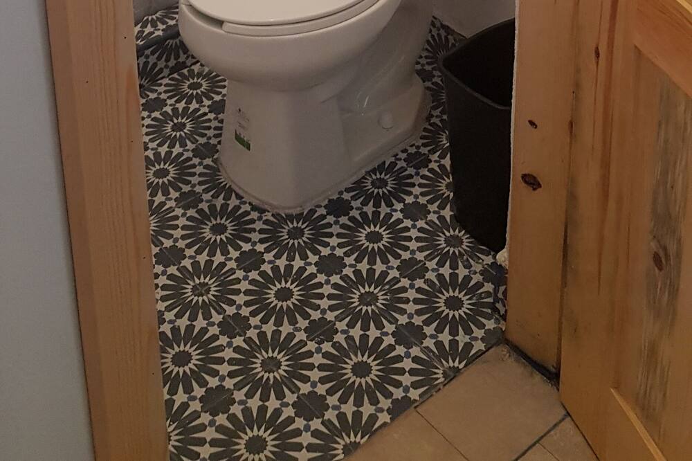 Photo of Bathroom in Creel