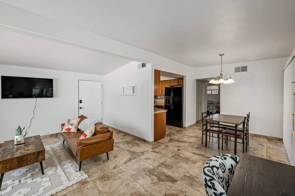 Photo of Livingroom in The Garden District