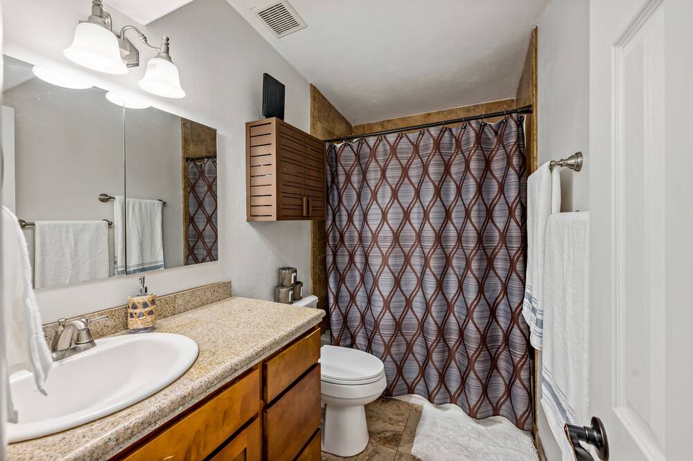 Photo of Bathroom in The Garden District