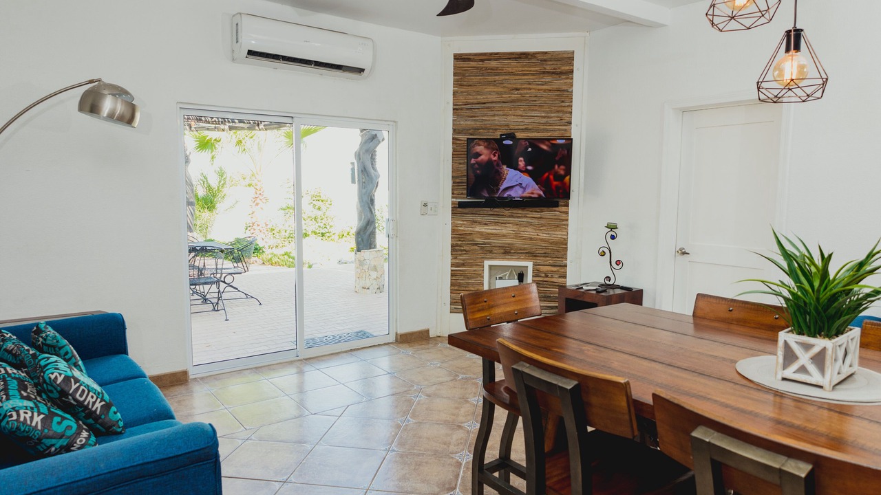 Photo of Livingroom in Laguna Shores