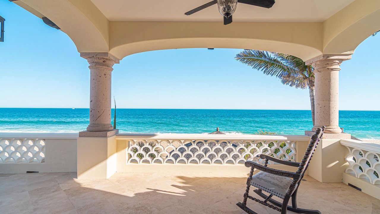 Photo of Patio Balcony in Buzzards