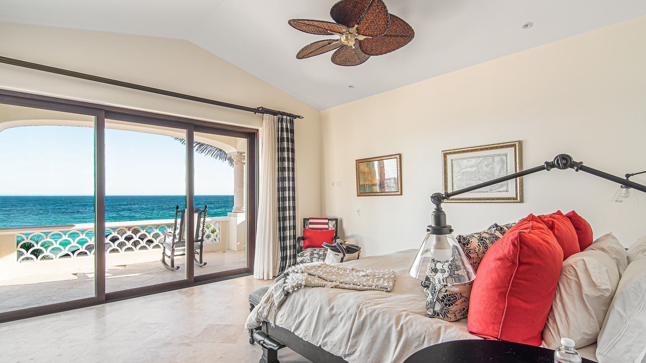 Photo of Bedroom in Buzzards