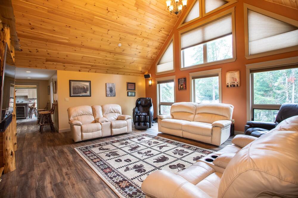 Photo of Livingroom in Aroostook