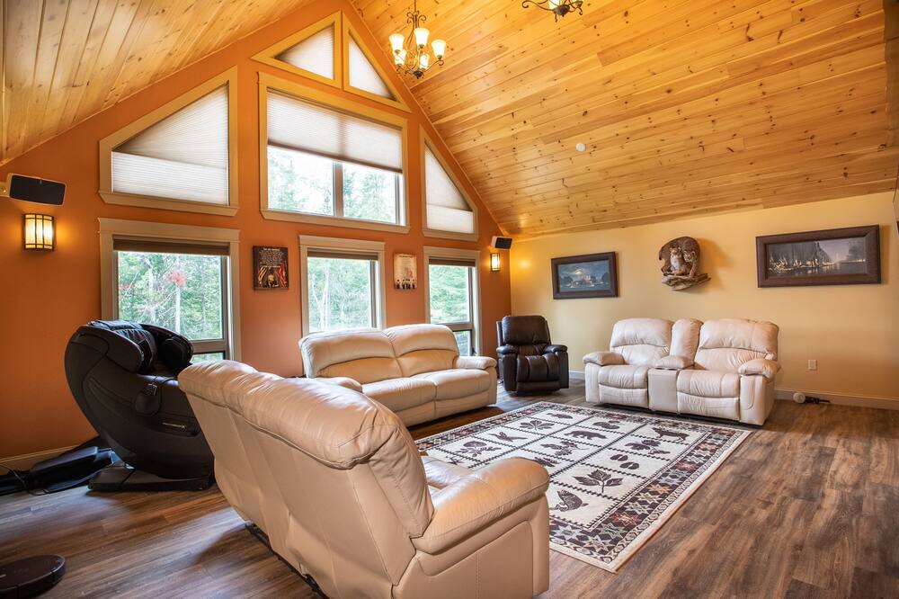 Photo of Livingroom in Aroostook