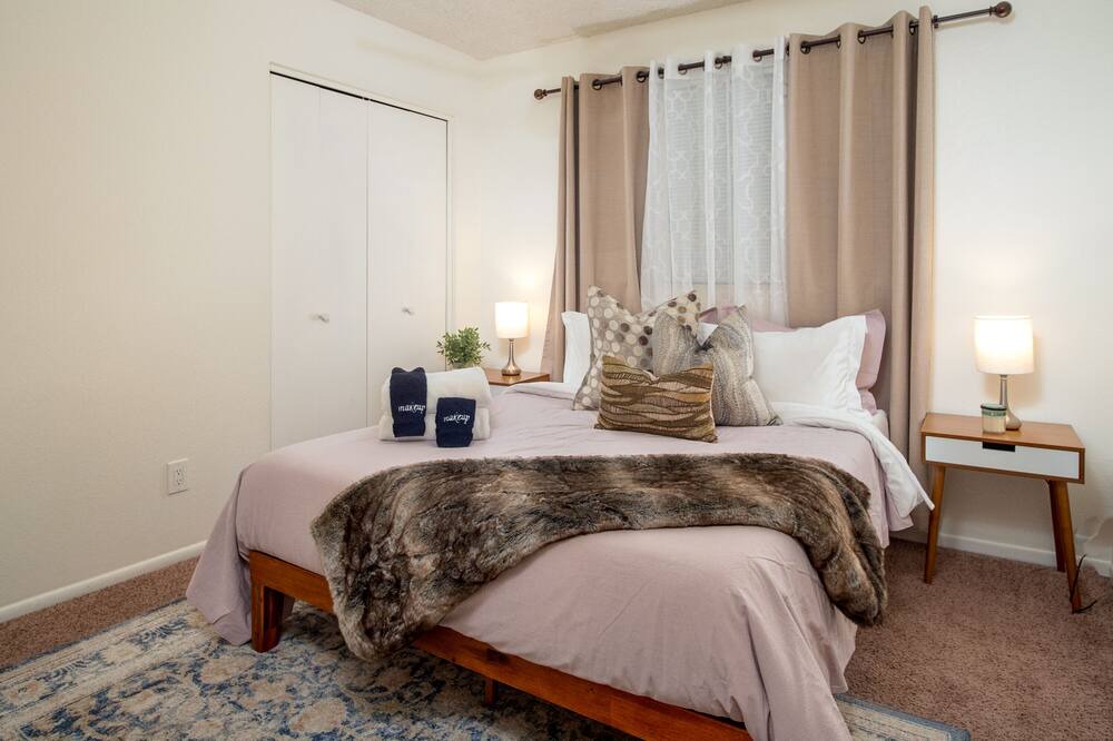 Photo of Bedroom in The Lakes