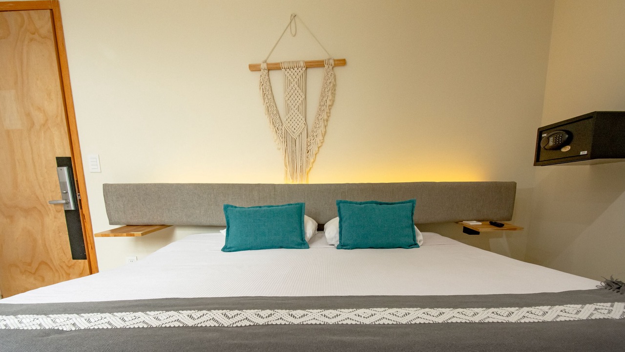 Photo of Bedroom in Anahuac