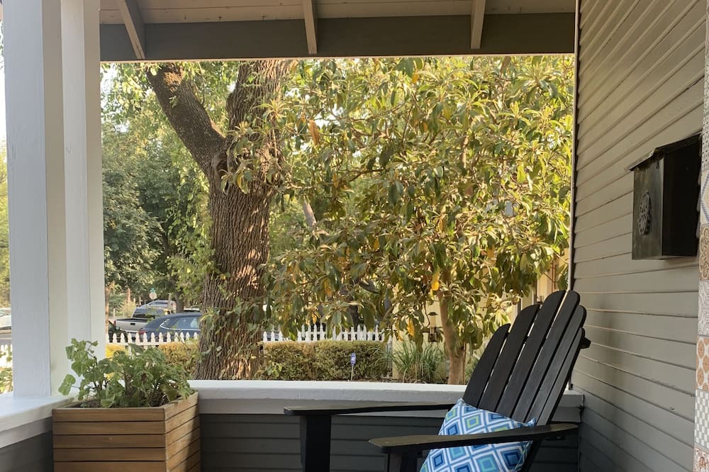Photo of Patio Balcony in Old North Davis