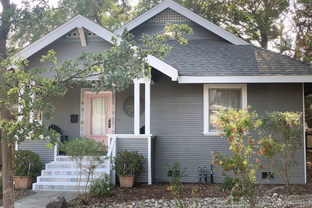 Photo of Outdoor in Old North Davis
