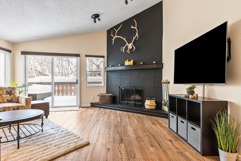 Photo of Livingroom in University Area
