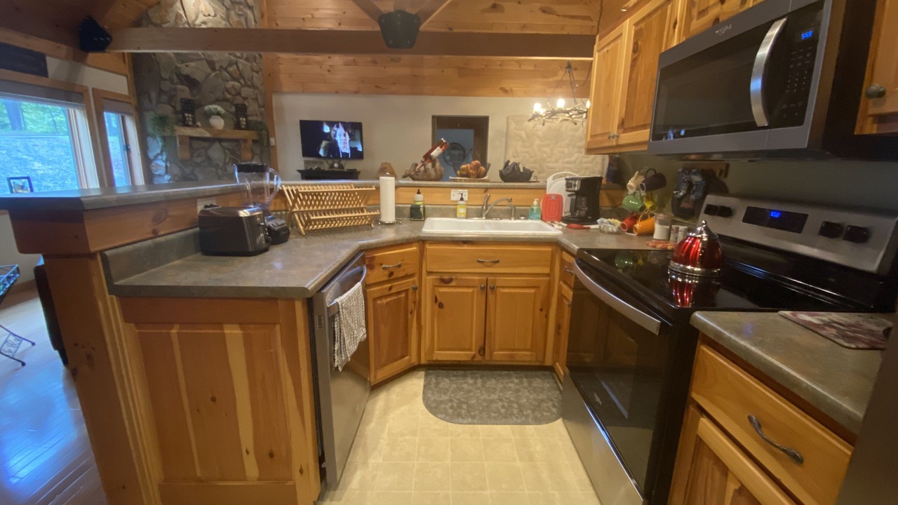 Photo of Kitchen in Eagle Mountain