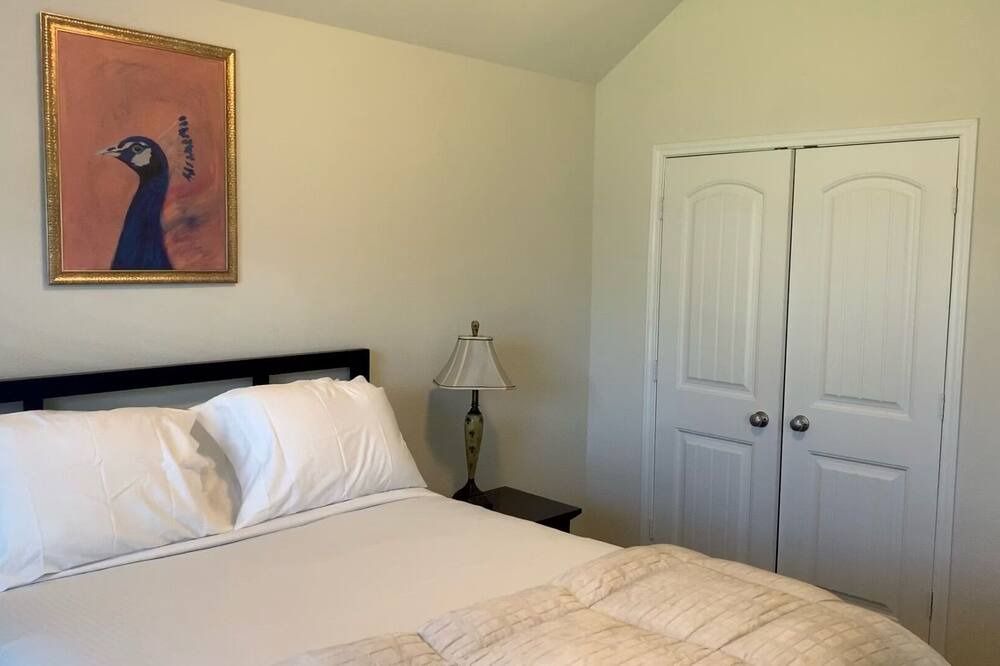 Photo of Bedroom in La Marque