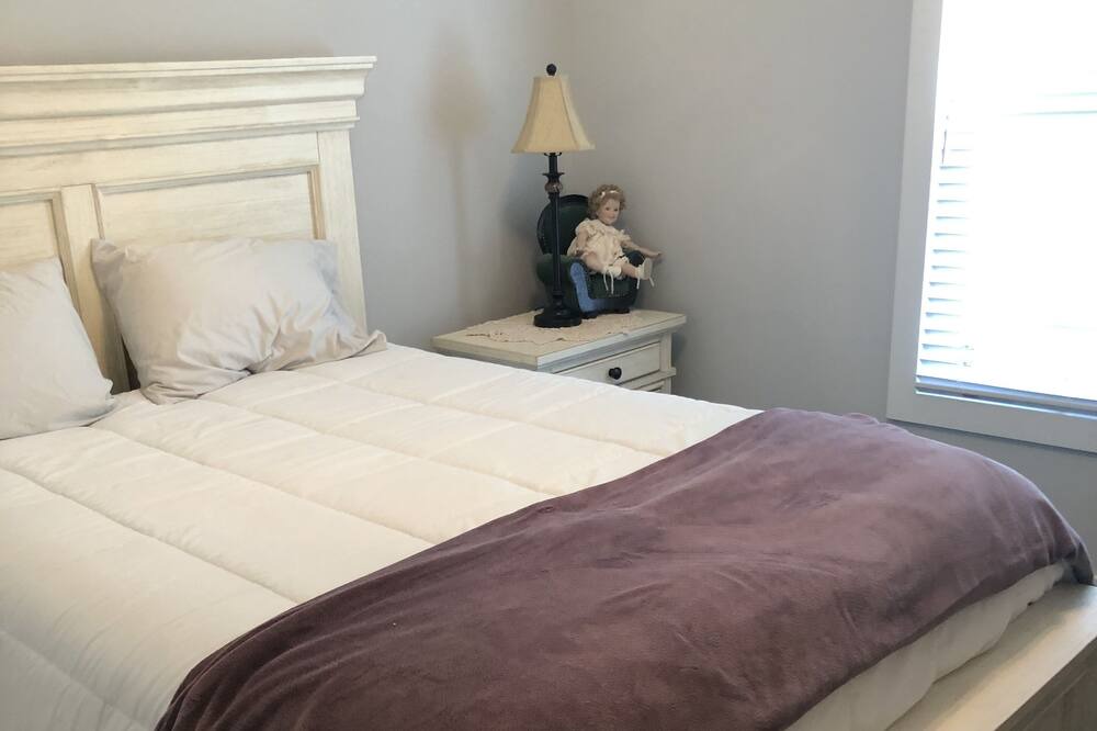 Photo of Bedroom in Elkhart
