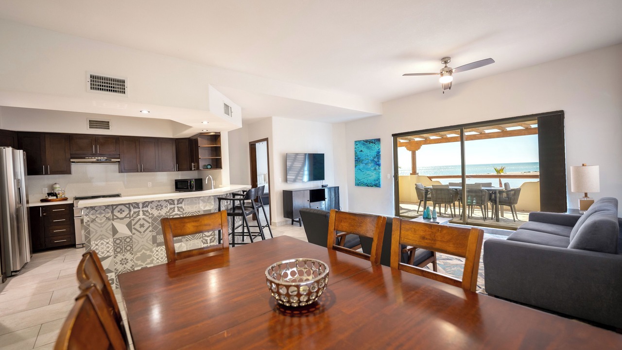 Photo of Patio Balcony in Laguna Shores