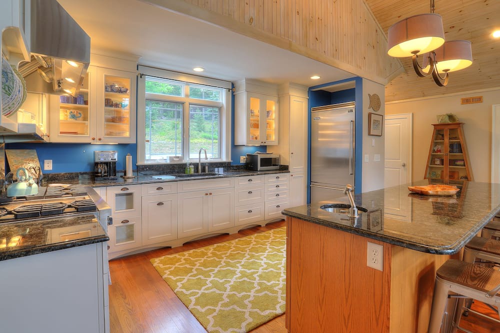 Photo of Kitchen in Rangeley