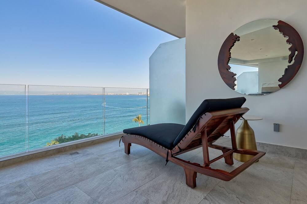 Photo of Patio Balcony in Conchas Chinas