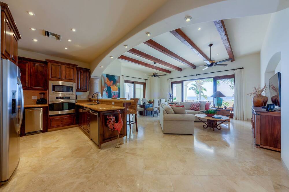 Photo of Livingroom in Buzzards