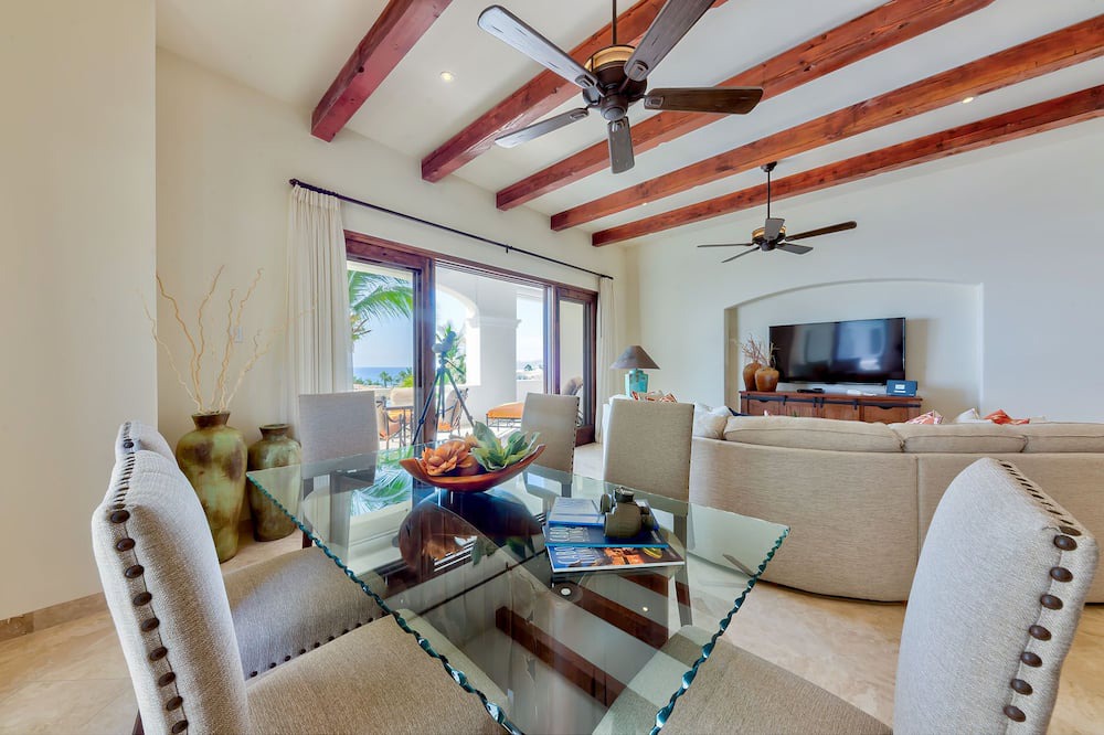Photo of Livingroom in Buzzards